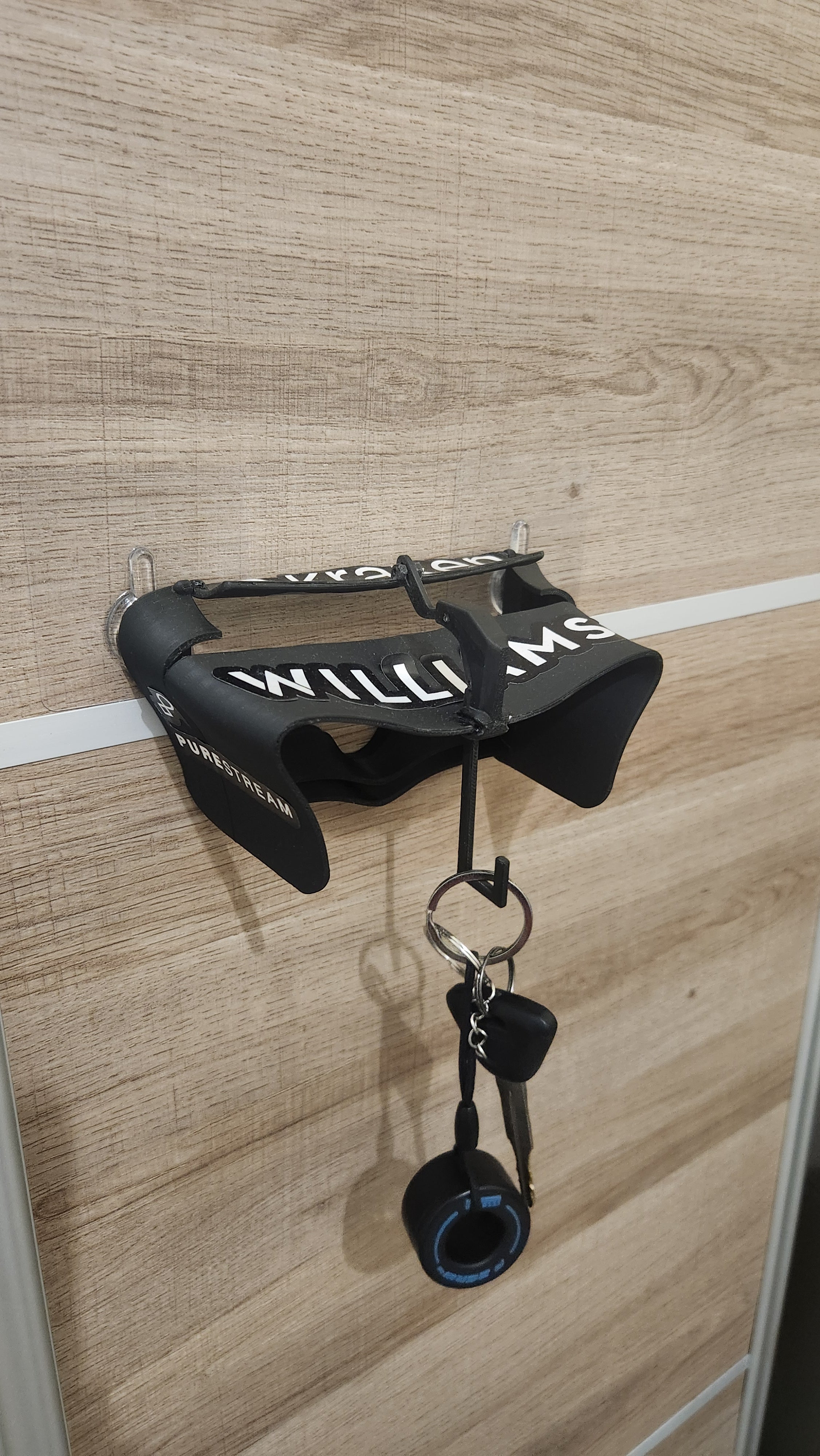 F1 DRS Wing KeyHolder (No Stickers Included) – TheF1ThriftStore